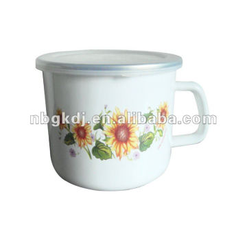 porcelain enamel mug with PP lid and SS rim